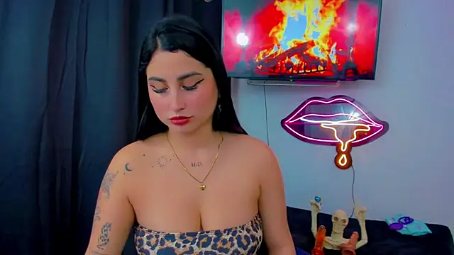 sunshine uwu22 online show from April 2026 06:12:02 PM