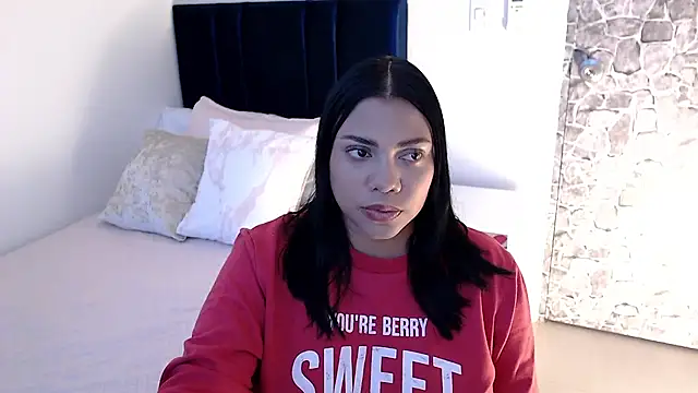 angela santana  online show from September 2025 06:30:02 PM