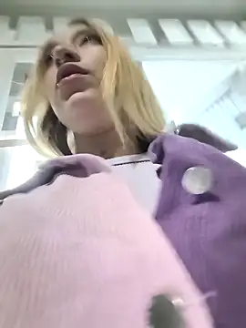 MollyCruz online show from December 2025 10:33:01 AM