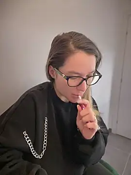 HotXMom online show from January 2025 04:36:01 AM