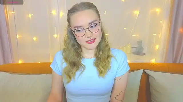 Aurora Golden1 online show from February 2025 03:38:01 PM