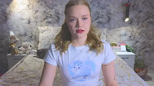 Aurora Golden1 online show from March 2026 04:25:01 PM