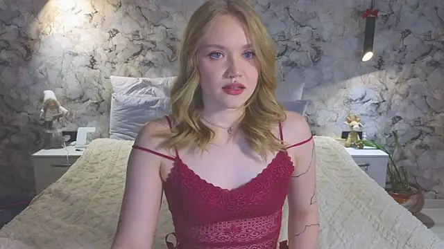 Snapshot of Aurora_Golden1 chatting on May 2026 11:07:01 AM Aurora Golden1 online show from May 2026 11:07:01 AM
