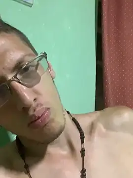 Snapshot of SOYMRX chatting on January 2025 02:45:02 AM SOYMRX online show from January 2025 02:45:02 AM