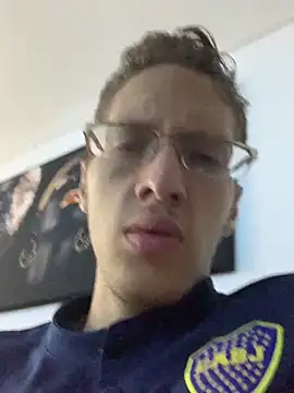 Snapshot of SOYMRX chatting on February 2025 12:28:01 AM SOYMRX online show from February 2025 12:28:01 AM