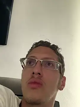 Snapshot of SOYMRX chatting on February 2025 08:21:01 PM SOYMRX online show from February 2025 08:21:01 PM