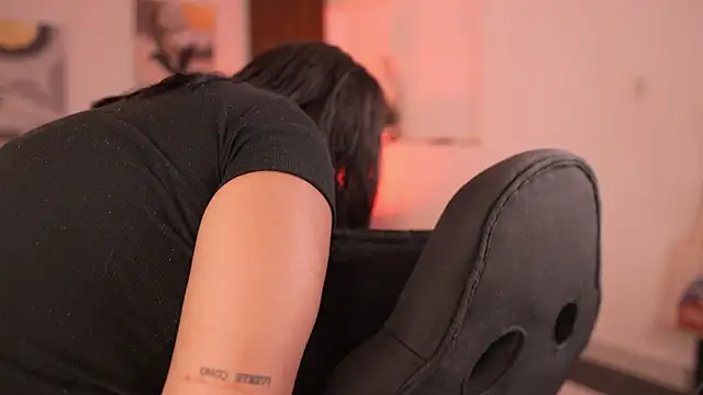 SheylaBakerr online show from November 2025 10:37:02 AM