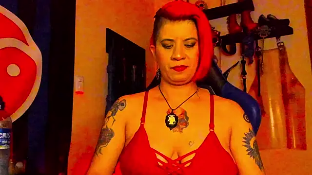 Snapshot of DominatrixBlue chatting on January 2025 05:06:01 PM DominatrixBlue online show from January 2025 05:06:01 PM