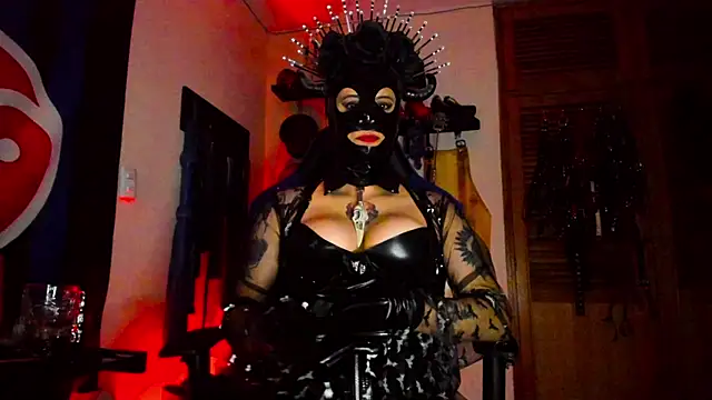 Snapshot of DominatrixBlue chatting on January 2025 05:21:02 PM DominatrixBlue online show from January 2025 05:21:02 PM