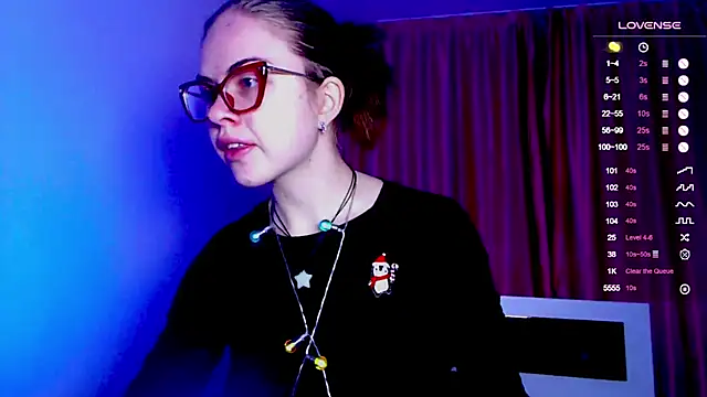 Sarah HS online show from December 2024 04:46:02 PM