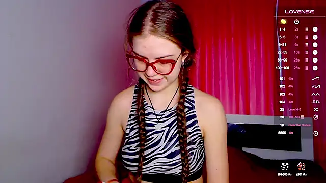 Sarah HS online show from January 2025 10:49:01 AM