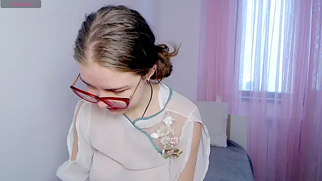 Sarah HS online show from February 2026 11:52:01 AM