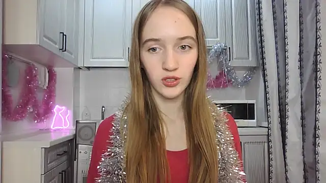 Snapshot of leslie_my_lovee chatting on December 2024 10:58:02 PM leslie my lovee online show from December 2024 10:58:02 PM