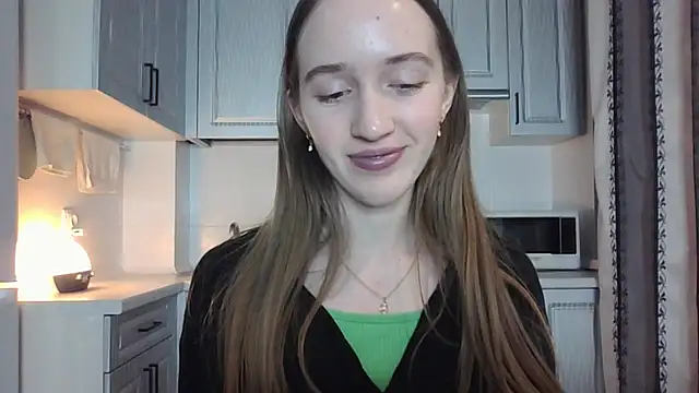 Snapshot of leslie_my_lovee chatting on March 2025 05:37:01 PM leslie my lovee online show from March 2025 05:37:01 PM