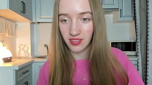 Snapshot of leslie_my_lovee chatting on October 2025 09:26:01 PM leslie my lovee online show from October 2025 09:26:01 PM