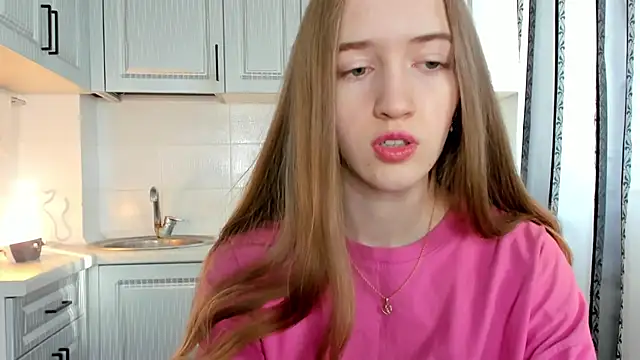 Snapshot of leslie_my_lovee chatting on November 2025 08:00:02 AM leslie my lovee online show from November 2025 08:00:02 AM