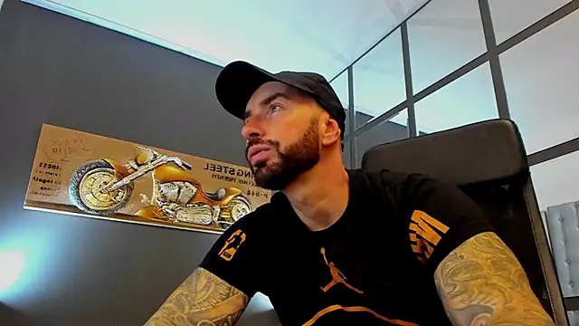 AronGrant online show from October 2025 09:06:02 AM