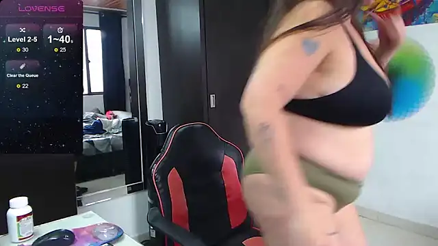 Snapshot of davianath chatting on February 2025 07:46:01 PM davianath online show from February 2025 07:46:01 PM