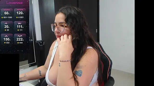 Snapshot of davianath chatting on October 2025 12:04:02 PM davianath online show from October 2025 12:04:02 PM