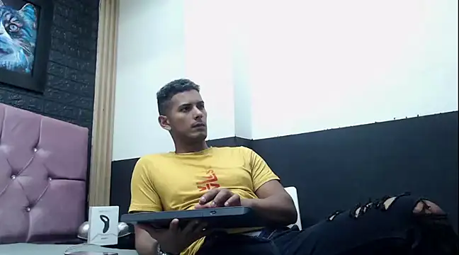 Chris Dick23 online show from January 2025 04:43:01 AM