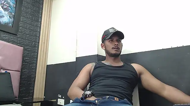 Chris Dick23 online show from October 2025 03:25:02 AM