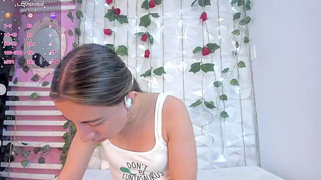 Miiaa doll online show from January 2025 11:37:02 AM