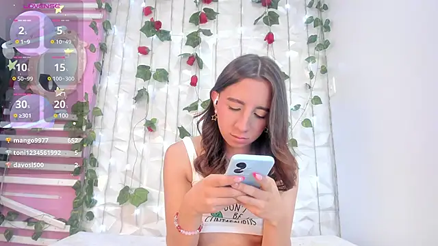 Miiaa doll online show from January 2025 02:41:01 PM