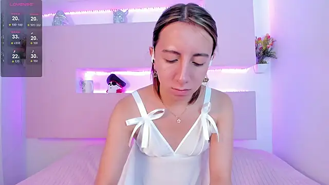 Miiaa doll online show from February 2025 11:43:02 AM