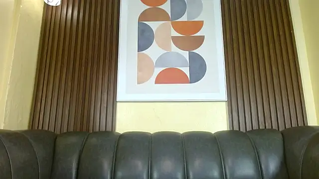 Nicole Ramires online show from October 2025 04:15:02 PM