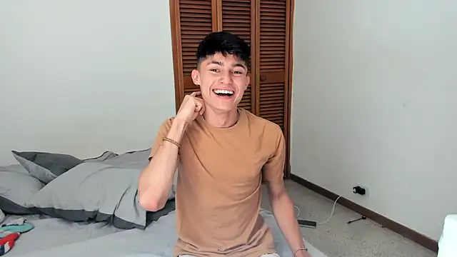 Snapshot of benavides_anthony chatting on November 2025 06:29:02 PM benavides anthony online show from November 2025 06:29:02 PM