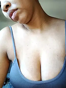 Su Duarte 1 online show from March 2025 05:50:01 PM