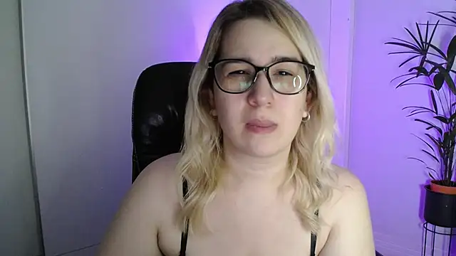 amooraaamoon online show from January 2025 12:15:01 AM