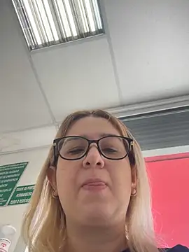 amooraaamoon online show from January 2025 11:43:02 AM