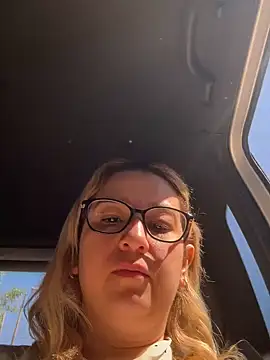 amooraaamoon online show from February 2025 12:49:02 PM