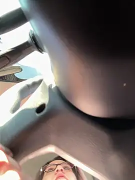 amooraaamoon online show from November 2025 11:54:01 AM