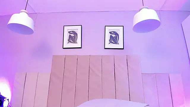 April bowie online show from February 2025 03:09:02 PM