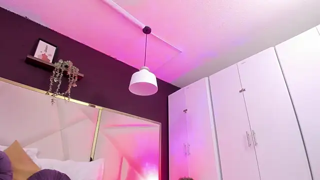 April bowie online show from September 2025 12:30:01 PM