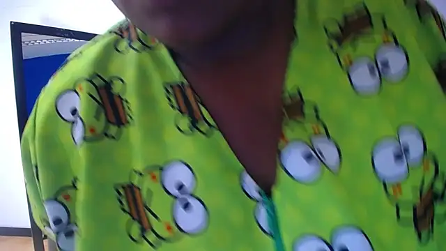 Snapshot of exotic_karmella chatting on February 2026 10:28:02 PM exotic karmella online show from February 2026 10:28:02 PM