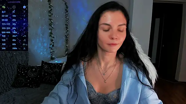 -danae- online show from January 2025 06:28:01 PM