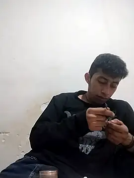 Flaquito pitudo online show from December 2024 10:17:02 AM