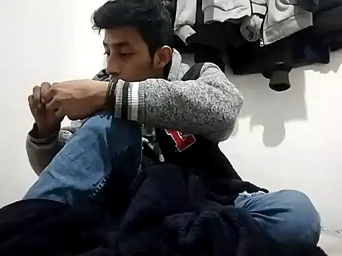 Flaquito pitudo online show from December 2024 11:09:02 AM