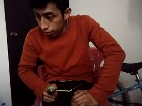 Flaquito pitudo online show from March 2025 01:38:02 PM