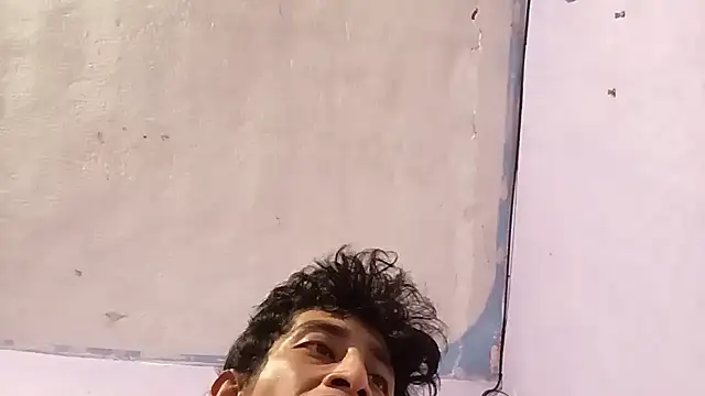 Flaquito pitudo online show from September 2025 02:55:02 AM