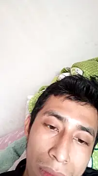 Flaquito pitudo online show from November 2025 06:18:02 PM