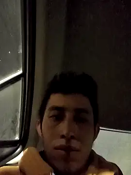 Flaquito pitudo online show from November 2025 09:45:01 AM