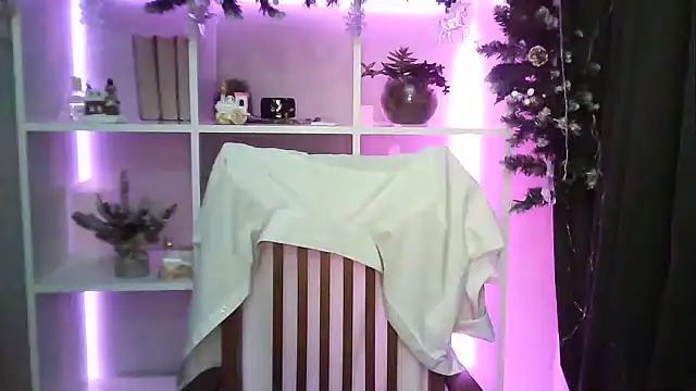 X Alisa online show from January 2025 07:31:01 PM