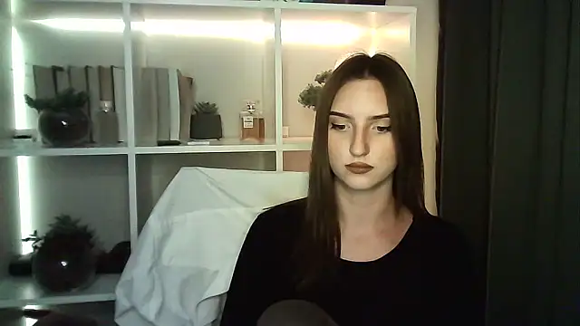 X Alisa online show from September 2025 06:29:02 PM