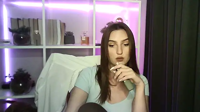 X Alisa online show from September 2025 06:42:01 PM