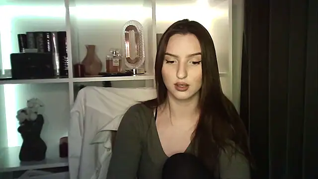 X Alisa online show from February 2026 07:40:01 PM