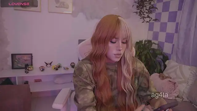 Snapshot of Ag4ta_ chatting on September 2025 11:15:01 PM Ag4ta online show from September 2025 11:15:01 PM